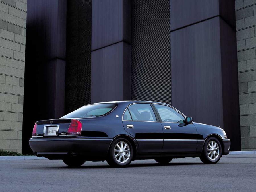  Toyota Crown Majesta 1999 года  (фото 20 из 22)
